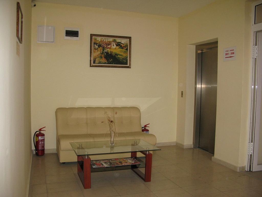 Hotel Tarnovo 벨리코 터르노보 객실 사진